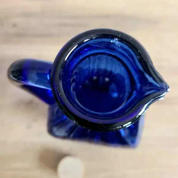 Cobalt blue ribbed glass bottle/jar/decanter with cork stopper. - Picture 7 of 12